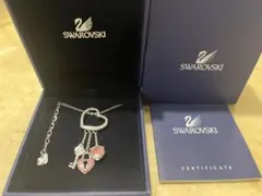 新品未使用　SWAROVSKI ハート＆キー チャーム ネックレスのサムネイル