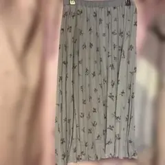 アースミュージックアンドエコロジー 花柄プリーツスカート ブルーグレー