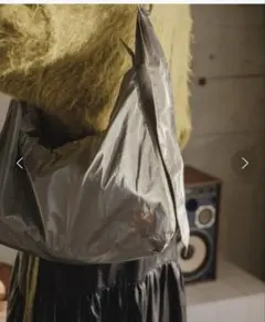 kastaneシルバー ショルダーバッグ