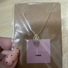 SASSY ANGEL 涙型クリスタルネックレス