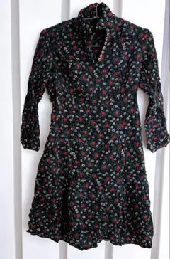 1点もの⭐️花柄ワンピース スカート 黒 7分袖 おしゃれ 着痩せ