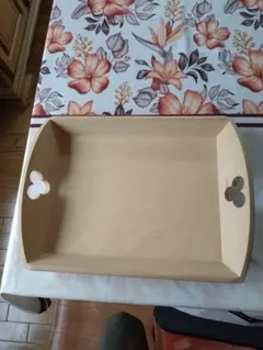 木製トレー ミッキー型持ち手付き 約35cm x 26cm