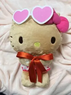 日焼けキティ ぬいぐるみ ハート型サングラス