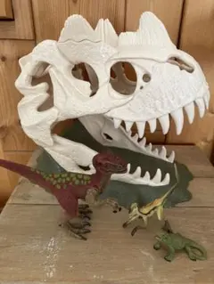 【美品】Schleich シュライヒ　恐竜頭蓋骨＋恐竜3体セット