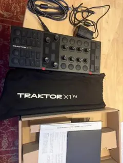 TRAKTOR KONTROL X1 mk2（専用ケースとカバー付き）② traktor kontrol x1 mk2 2台 ハードケース付き - メルカリ