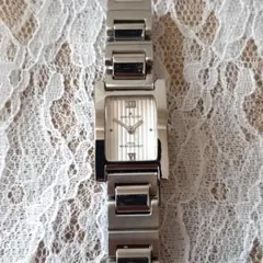 ✨新品電池稼働美品✨ANNE KLEIN✨レディース腕時計のサムネイル