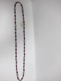 【未使用品】a.v.v（アー・ヴェ・ヴェ）　　ロングネックレス