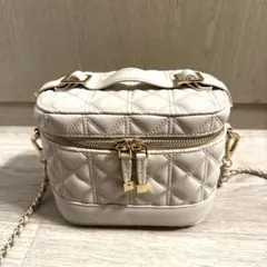 RANDA　バニティバッグ　クリーム