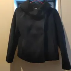 index フード付き黒ジャケット