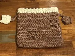 茶色の足跡模様巾着袋