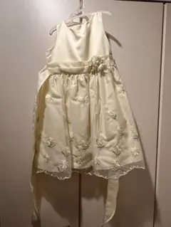 フォーマルドレス クリーム色 花刺繍