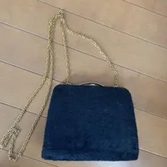 黒ファークラッチバッグ ゴールドチェーン