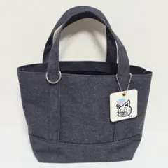 Item thumbnail for item b6d5a7d3-3ad7-4867-9358-d58b081485c0