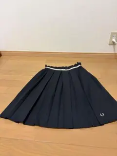 FRED PERRY プリーツスカート ネイビー
