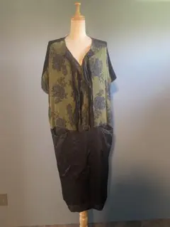 フラワープリントコクーンワンピース