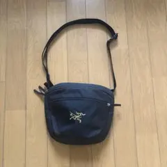 ARC'TERYX ショルダーバッグ ブラック