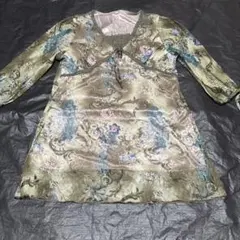 花柄シアー素材 五分袖トップスのサムネイル