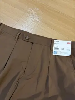 未使用　UNIQLO ユニクロ　感動パンツ　ブラウン　82