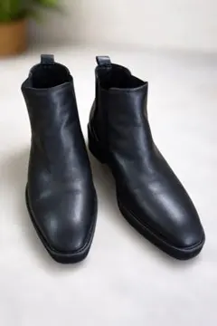 Lui's 黒 サイドゴアブーツ 箱付きのサムネイル