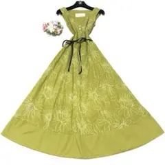 ★２点おまとめ購入品　こもっち✧様ロングワンピース　花刺繍❤︎ライム❤︎ロゴボタン