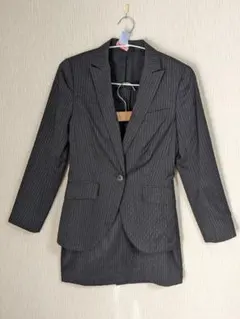 美品 ザ・スーツカンパニー　グレー ストライプ スーツセット　36　S