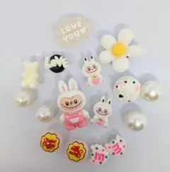 ジビッツ クロックス チャーム ラブブ　お菓子　ホワイト色　16個　①