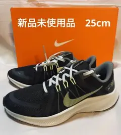 NIKE ランニングシューズ　クエスト4 25.5cm 【新品未使用品】