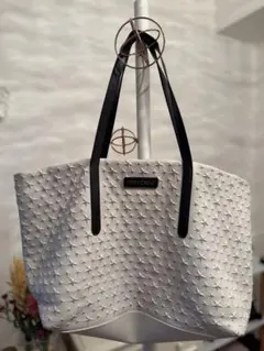 ジミーチュウ　JIMMY CHOO バック　トートバックのサムネイル