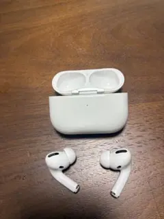 Apple AirPods Pro 本体　初代　中古　左側は不良 Apple AirPods Pro 本体 初代 中古 左側は不良 - メルカリ