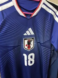 上田綺世 ウェア