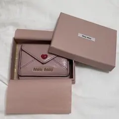 miu miu 三つ折り財布 レター型 ハート マドラスラブのサムネイル