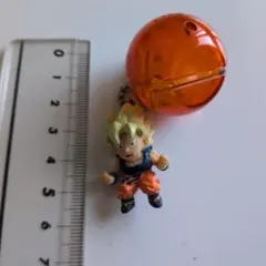ドラゴンボール 超サイヤ人 孫悟空 フィギュア キーホルダー