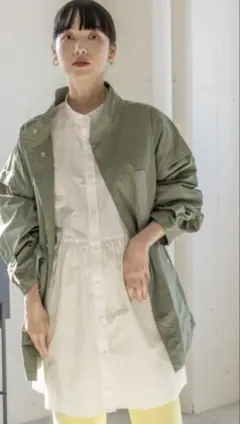 ローリーズファーム 袖取り外し可能ブルゾン　カーキ