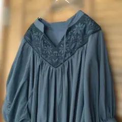 【ラビアンジェ】切替刺繍ワンピース　LLのサムネイル