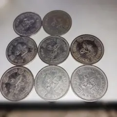 旧硬貨とエリザベス2世シルバーコインセットのサムネイル
