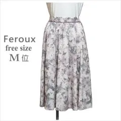 ｛Feroux｝花柄ミディアム丈フレアスカート オンワード樫山 F M位