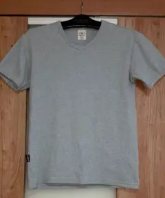 新品未使用タグなしAVIREX Tシャツ Mのサムネイル