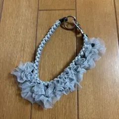 【ハンドメイド】ハンドストラップ　パラコード　レース　ライトグレー