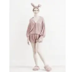 ジェラートピケ　フェザーショートカーディガン　ショートパンツ　ルームシューズ靴下