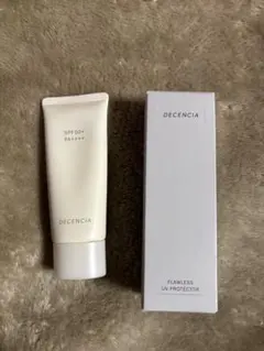 DECENCIA フローレス UVプロテクターSPF50+のサムネイル