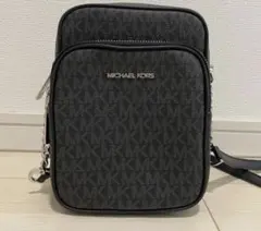 新品！MICHAEL KORS ブラック ショルダーバッグ