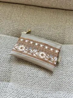 インド刺繍リボン ポーチ　グレー合皮使用　ミニポーチ③