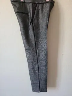 H&M　ライン入り　テーパードパンツ　Mサイズ