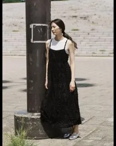 [美品] ZARA フリンジ加工ミディ丈ワンピ　Lサイズ