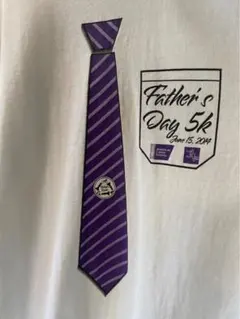 古着 ビンテージ シックデザイン ネクタイ ロゴ プリント 白 紫Tシャツ 美品