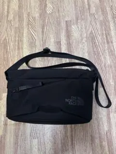 【美品】THE NORTH FACE ブラックショルダーバッグ
