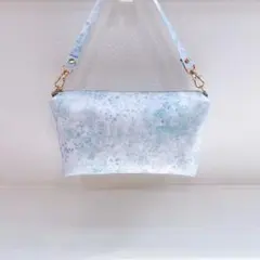 【数量限定】リバティ　タナローン　アンブリア　アクアはブルー持ち手付き保冷ポーチ