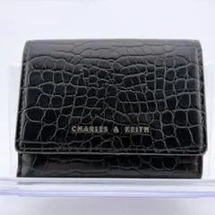 CHARLES & KEITH（チャールズアンドキース） 三つ折り財布 ブラック