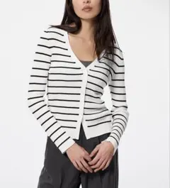 GU UVカットボーダーVネックカーディガン