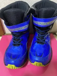 瞬足　キッズ ハイカットシューズ 23.0 cm スノーブーツ